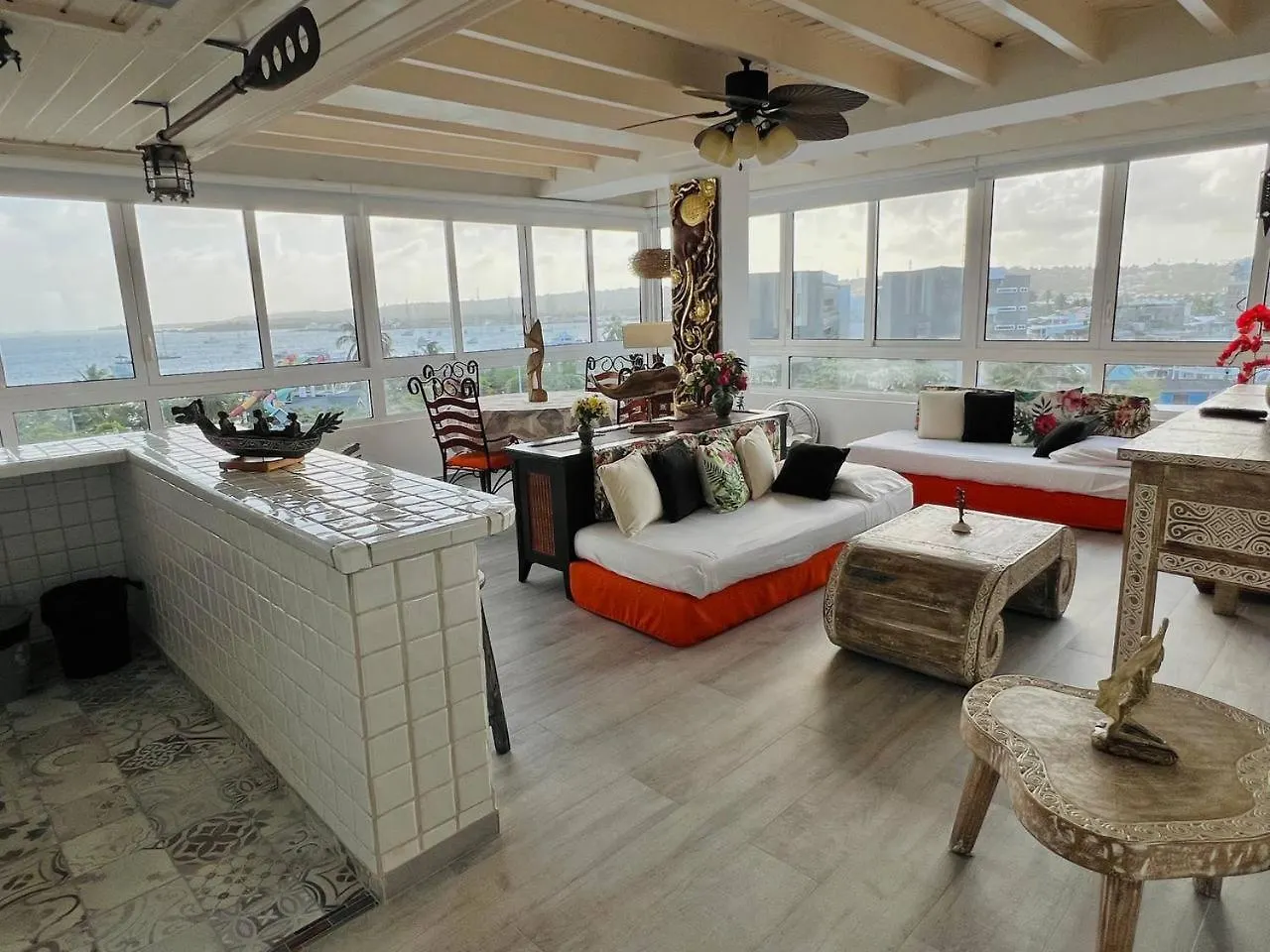 Apartamentos Bahia Fragata Con Vista Al Mar San Andrés 0*,