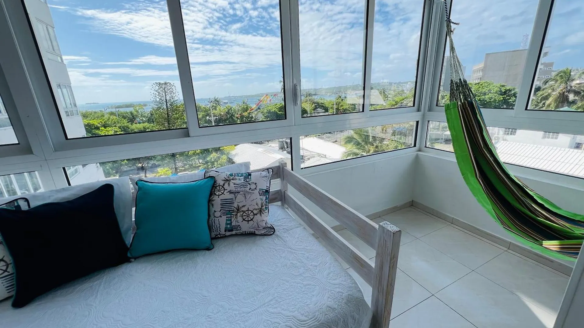 Apartamentos Bahia Fragata Con Vista Al Mar San Andrés